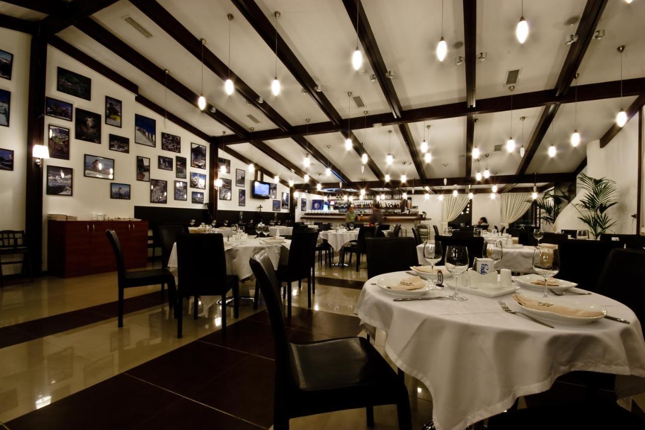 Hotel Kapriz Karakoł Zewnętrze zdjęcie