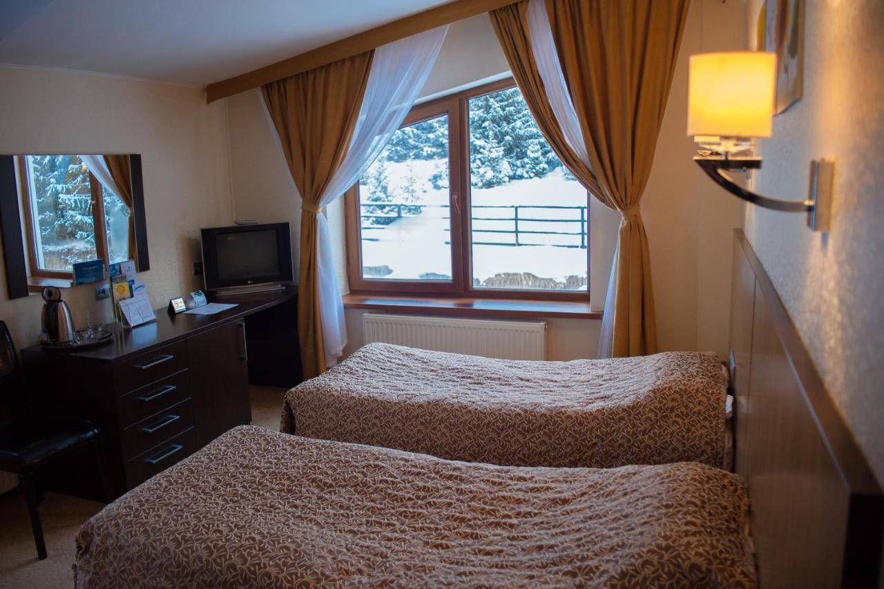 Hotel Kapriz Karakoł Zewnętrze zdjęcie