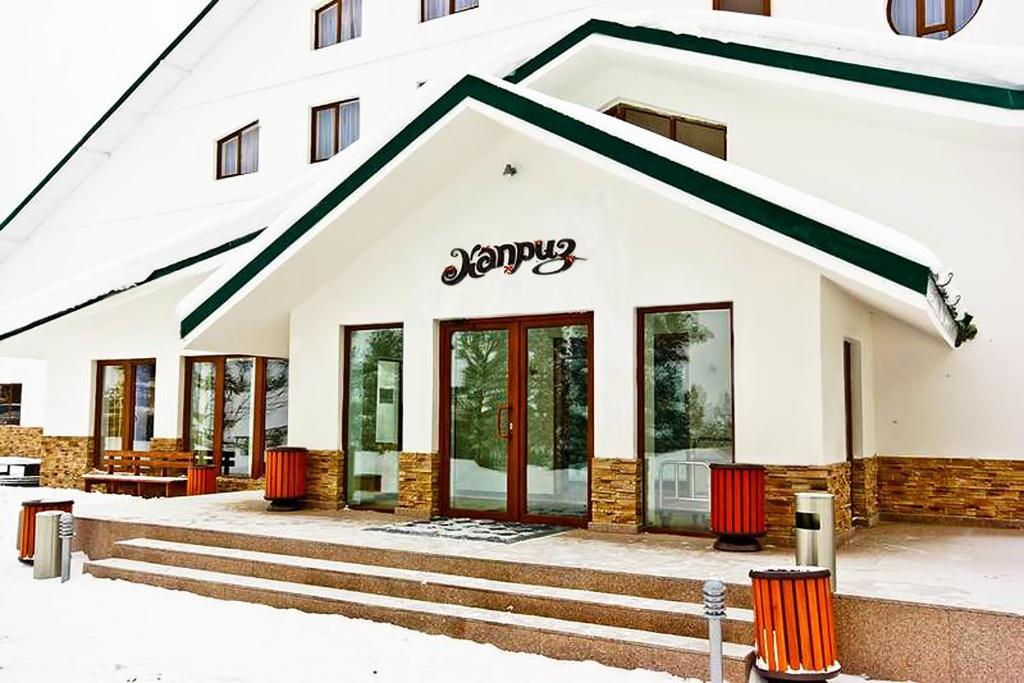 Hotel Kapriz Karakoł Zewnętrze zdjęcie